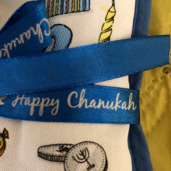 Chanukah: pot holder, oven mitt, tea towel, bag - Picture 5 of 13